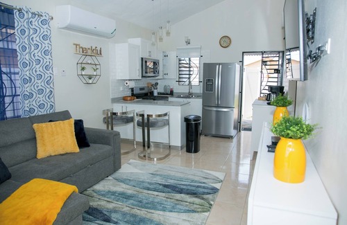 Portmore House | Cozy home away from home located 40mins from Kingston's International Airport.