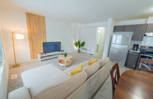 Thorold House | Cozy Home Close to Niagara Falls