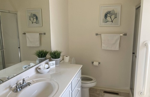 Saint Marys  Saint Joseph County House | Cozy home ensconced in nature, close to Notre Dame and the best of the area.