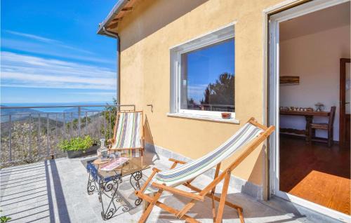 Castiglione Chiavarese House | Cozy Home In Castiglione Chiavarese