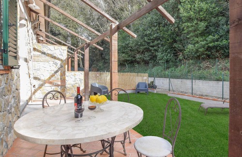 Rosignano Marittimo House | Cozy home in Rosignano Marittimo