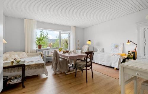 Arslev House | Cozy Home In Årslev With Wifi
