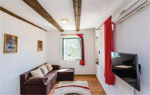 Ploce House | Cozy Home In Bacina With House Sea View