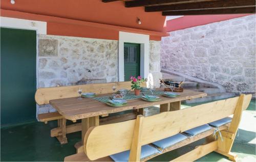 Ploce House | Cozy Home In Bacina With House Sea View