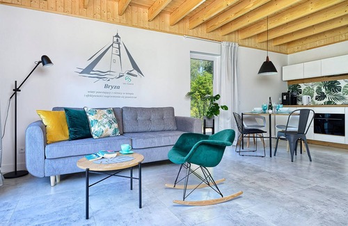 Bialogora House | Cozy home in Bialogora with WiFi