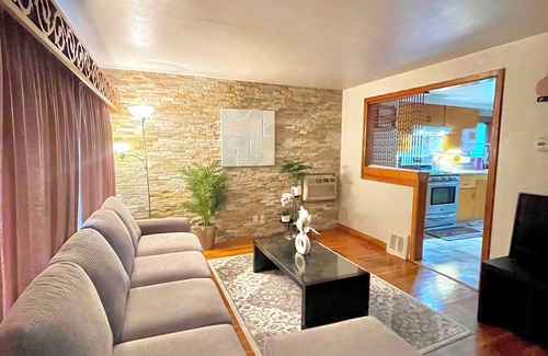 Cheektowaga House | Cozy Home in Cheektowaga