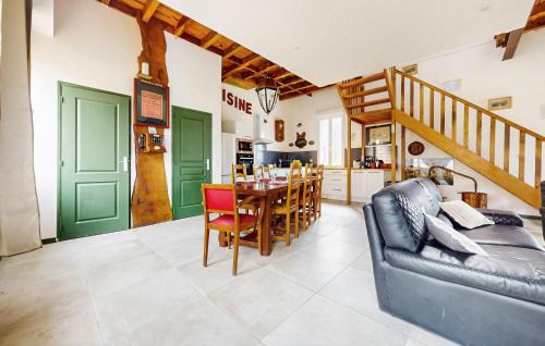 Cossaye House | Cozy Home In Cossaye With Wifi