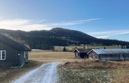 Hundorp House | Cozy home in Fåvang with WiFi