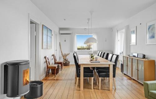 Grenaa House | Cozy Home In Grenaa With Wifi