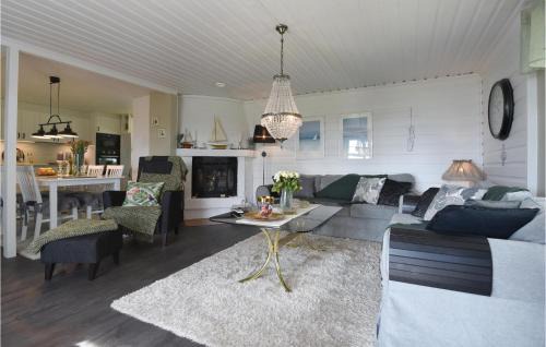 Hjo House | Cozy Home In Hjo With Wifi