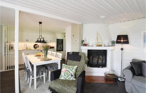 Hjo House | Cozy Home In Hjo With Wifi