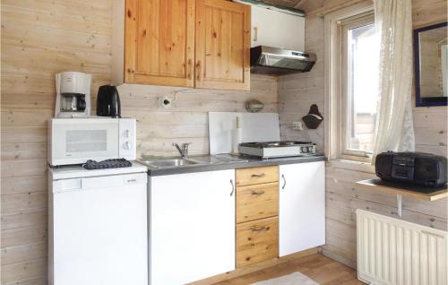 Klepp House | Cozy Home In Kleppe With House Sea View