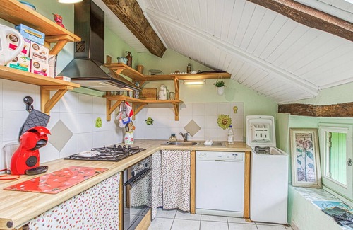 Pierrefiche House | Cozy home in Pierrefiche with WiFi