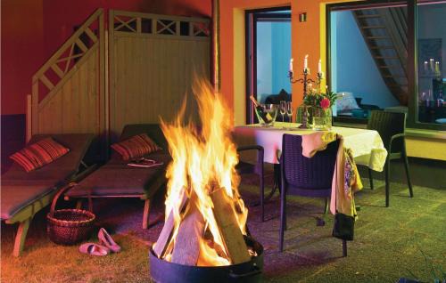 Pinnow House | Cozy Home In Pinnow With Kitchenette