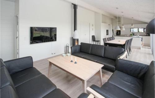 Marup House | Cozy Home In Samsø With Sauna