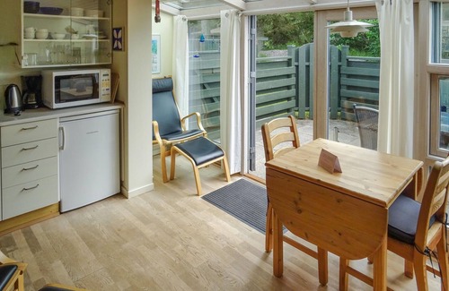 Vejers House | Cozy home in Vejers Strand with kitchen