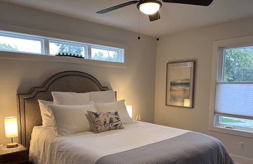 Williams Bay House | Cozy home just minutes from the lake and restaurants.