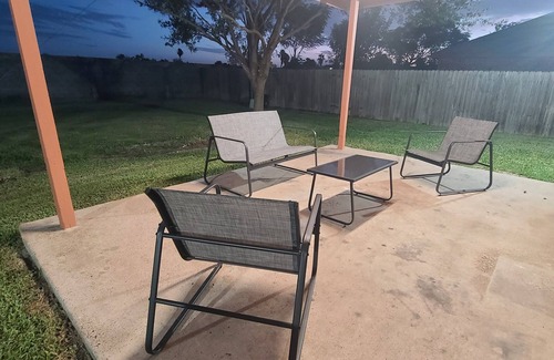 Mission House | Cozy Home on RGV