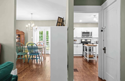 Wilder Park House | Cozy Home | Walk to Churchill & Cardinal Stadium!