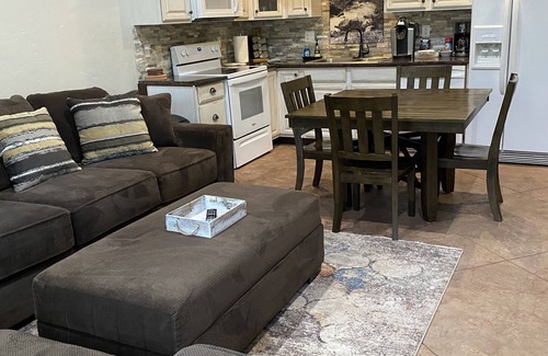 Garden Valley Cabin | Cozy home with HOT TUB, River View & Fire Pit!