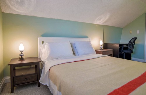 King House | Cozy House in the Alberta Arts District