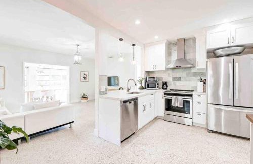 Central Fort Lauderdale House | Cozy House, sleeps 4, close to beach, airport