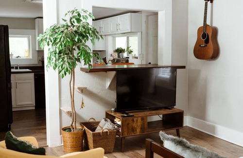 Oakley House | Cozy house