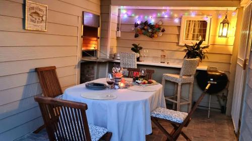 Knysna Apartment | Cozy Island Living at The Grove cottage