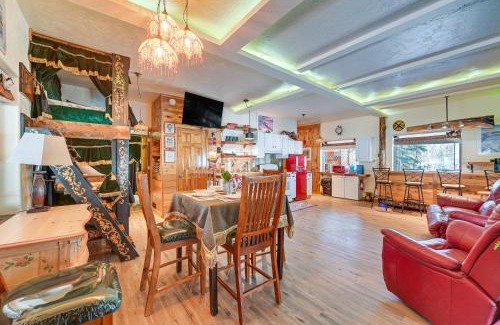 Nikiski Apartment | Cozy Kenai Abode with Private Deck 5 Mi to Ocean!