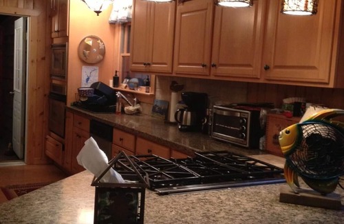 Mayfield House | Cozy Lake Front Adirondack Cottage at a Great Price