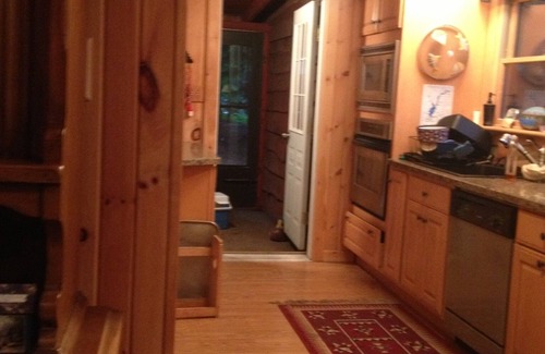 Mayfield House | Cozy Lake Front Adirondack Cottage at a Great Price