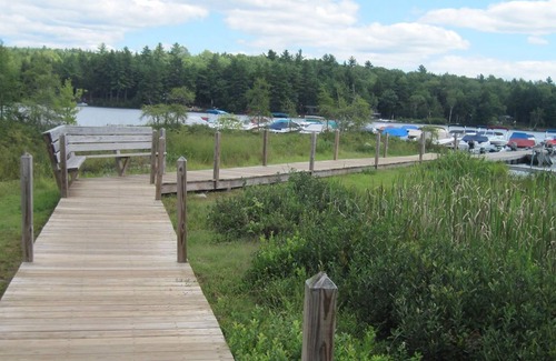 West Bridgton House | Cozy lake house in Knights Hill!