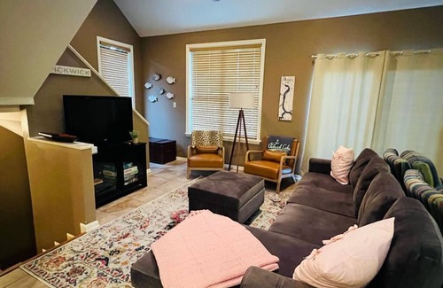 Iuka House | Cozy Lake House! Spacious boat dock with swimming deck and awesome views.