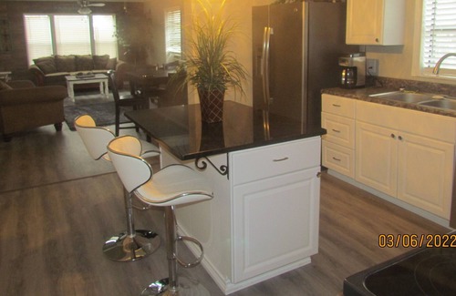 Gordonville House | Cozy Lake Texoma Retreat!! Family Sized Home!