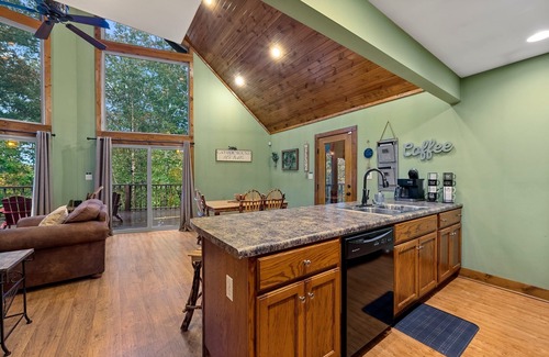 Cub Run Cabin | Cozy Lakefront Cabin in Mammoth Cave, KY