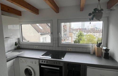 Friedrichstadt Apartment | Cozy loft with a view, central, close to tradefair