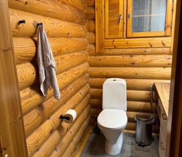 Yllasjarvi House | Cozy log cabin close to services, 6 people