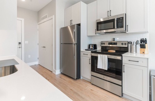 North Philadelphia Apartment | Cozy Lux Studio Apt - 5 mins away to The Fillmore