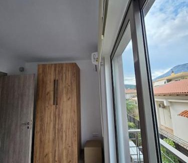 Paiania Apartment | Cozy & Minimal Apartment Near Airport Peania