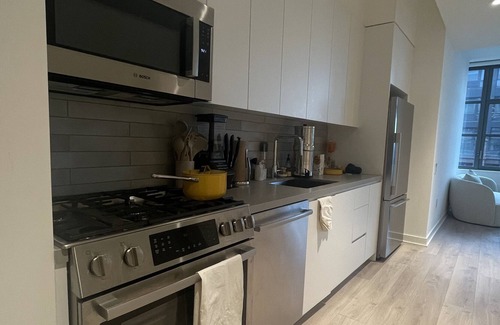 Downtown Brooklyn Apartment | Cozy & Minimalist Alcove Studio 10 minutes from Manhattan