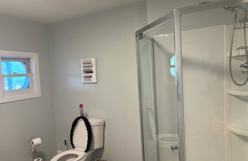 Downtown Rochester Apartment | Cozy Modern 2-bedroom apartment in Rochester with AC, WiFi, PATIO