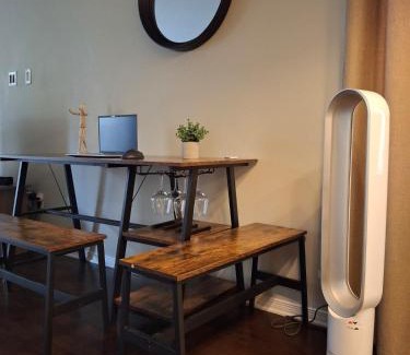 Ledbury - Heron Gate - Ridgemont - Elmwood Apartment | Cozy Modern Condo Near Downtown Ottawa with Free Parking and Patio