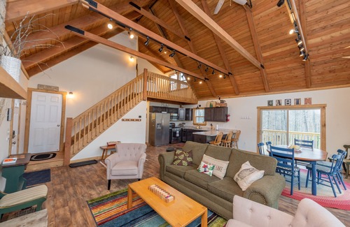 Sky Valley House | Cozy Mountain Retreat w/Hot Tub & Fire Pit