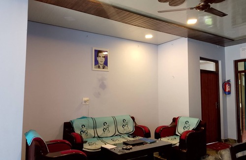 Mukteshwar Bed & Breakfast | Cozy Mukteshwar homestay with Himalayan views and warm local hospitality.