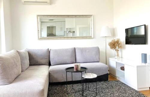 Novi Beograd Apartment | Cozy nest SAVADA