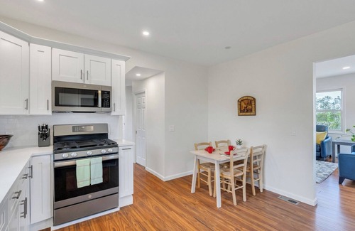 Aquebogue House | Cozy North Fork Home Among the Best Wineries in the Northeast, Minutes to.