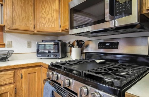 Munds Park Cabin | Cozy Northern Escape – Tranquility in Trees