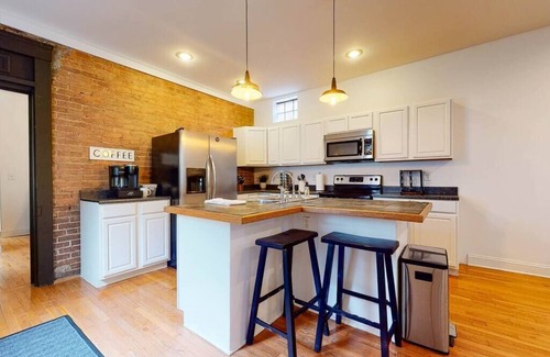 Phoenix Hill House | Cozy NuLu Getaway | Private Yard + Free Parking