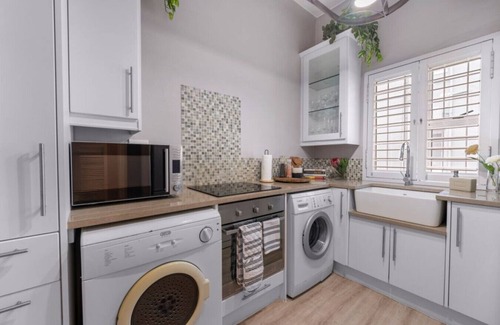 Cape Town City Centre Apartment | Cozy Oaks Apartment S