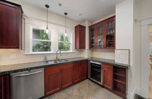 Corbett - Terwilliger - Lair Hill House | Cozy Oasis - 5BD Pet-Friendly Home - Arcade